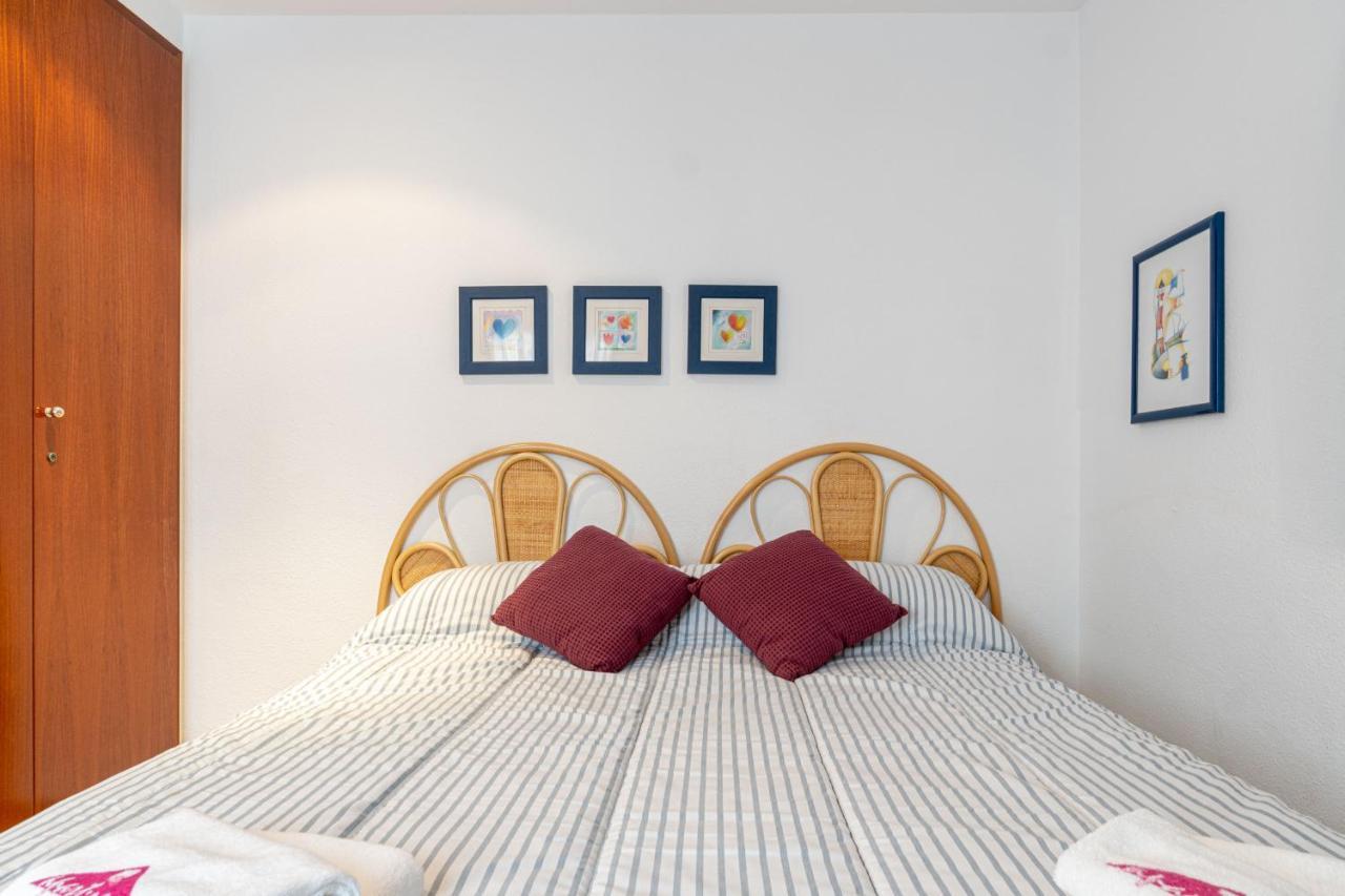 Apart-Rent Apartamento Mirablau 0085 Empuriabrava Kültér fotó